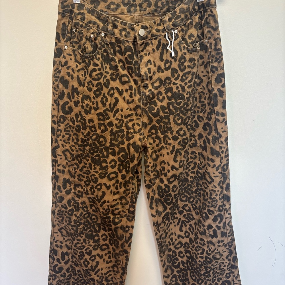 Amazon Leopard Print Wide Leg Pants - Picture 2 of 4
